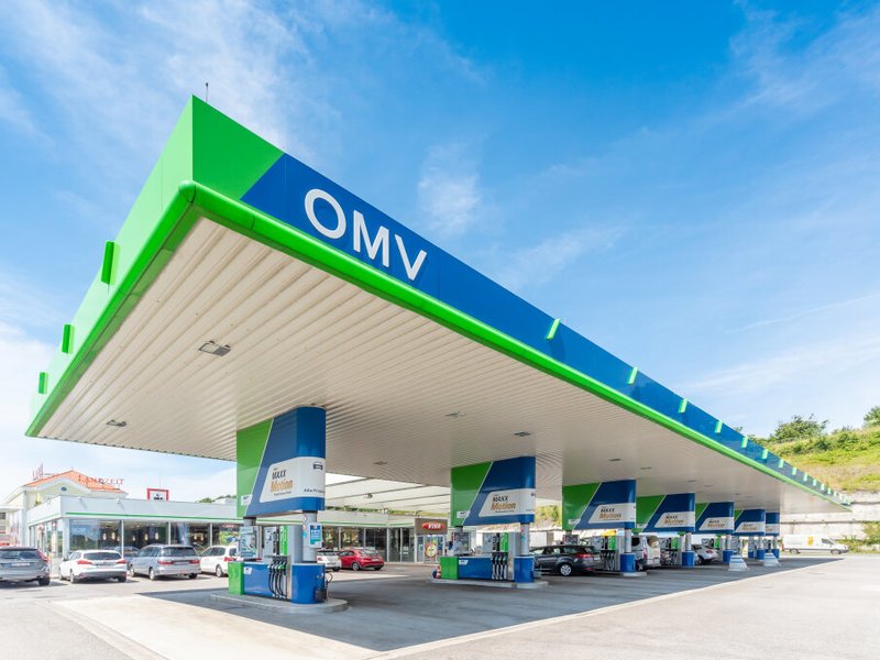 40 Omv Filling Stations In Romania Now Powered By Solar Energy
